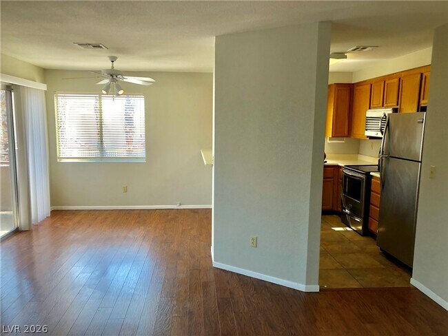 Building Photo - 6863 Tamarus St