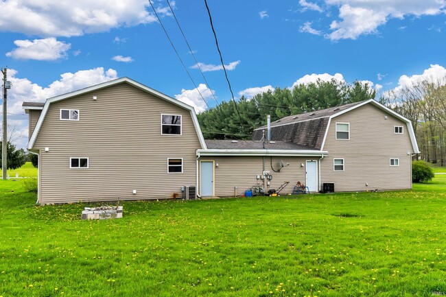 Building Photo - 2317 S 275 E