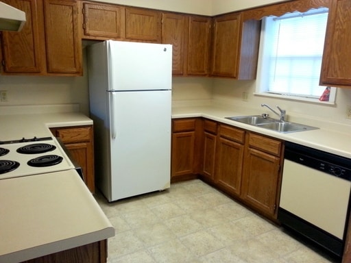 Kitchen - Fisher Creek Apartments