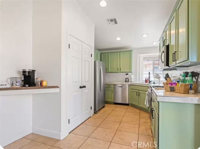 Building Photo - 15123 Avenida Ramada