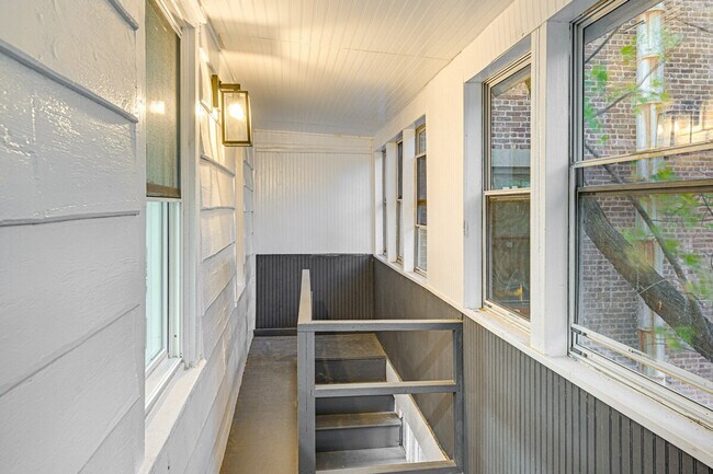 Building Photo - 81 Southside Ave