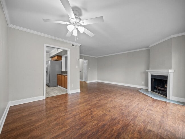 Building Photo - Welcome to Branchwood Townhouse!