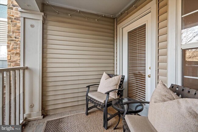 Building Photo - 5600 Willoughby Newton Dr