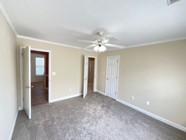 Building Photo - 4196 Aerie Cir