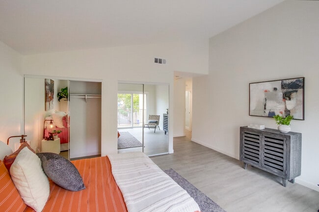 Building Photo - 1059 Arbor Ln