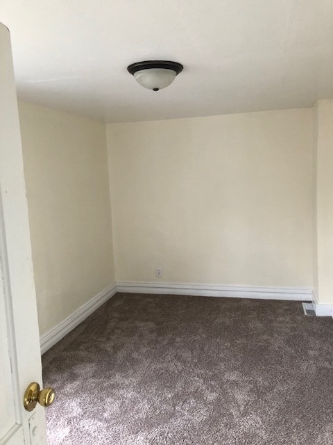 Building Photo - 1223 6th St