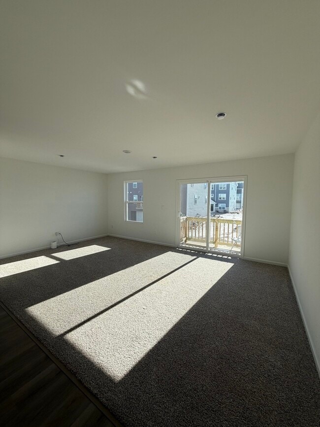 Building Photo - 1558 Sequoia Wy