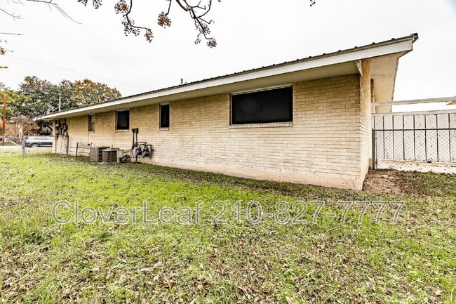 Building Photo - 317 Gaiety Ln