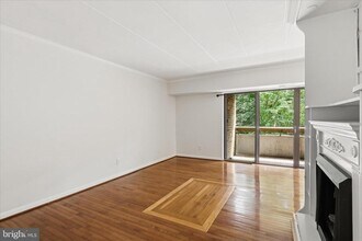 Building Photo - 2339 Freetown Ct