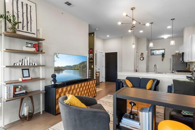 Building Photo - 908 Nueces St