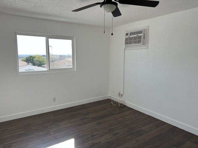 Primary bedroom - 3834 Eagle St