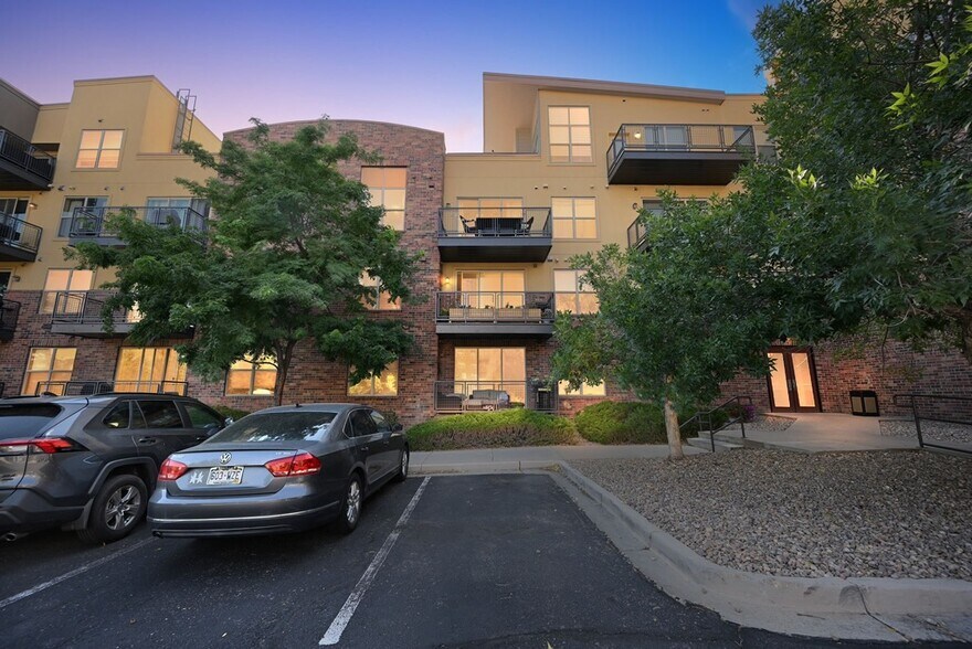 Primary Photo - 9059 E Panorama Cir