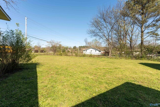 Building Photo - 712 Marion Dr