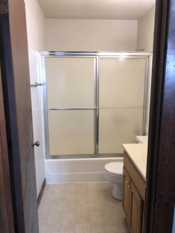 Building Photo - 1404 4th Ave SW