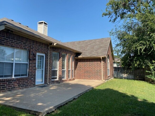 Building Photo - Coming Soon in Fort Worth! 4 bedroom with ...