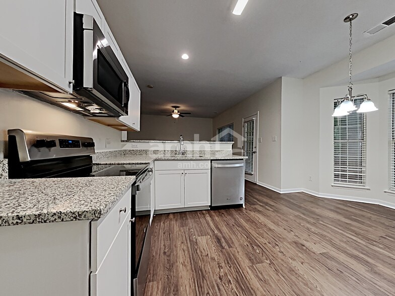 Building Photo - 14826 Rolling Sky Dr