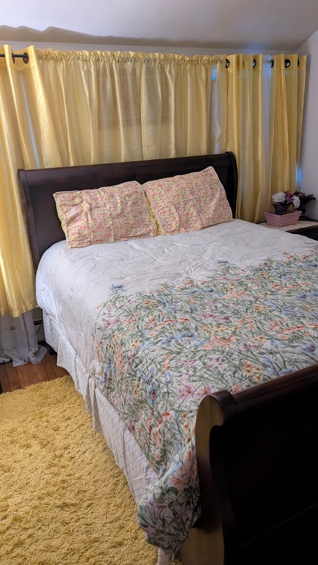 Building Photo - 26 Taunton Ave