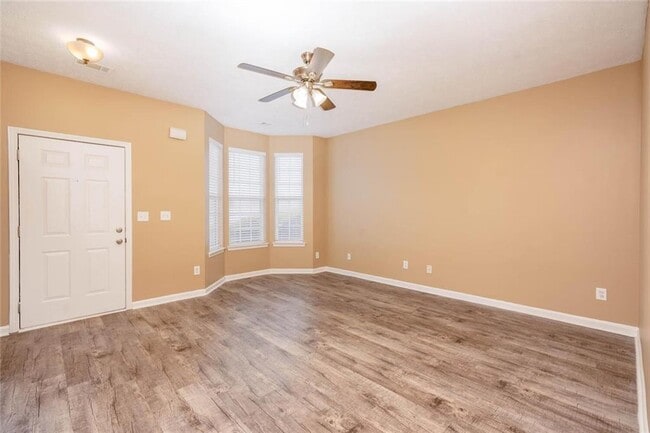 Building Photo - 102 Timber Ridge Dr