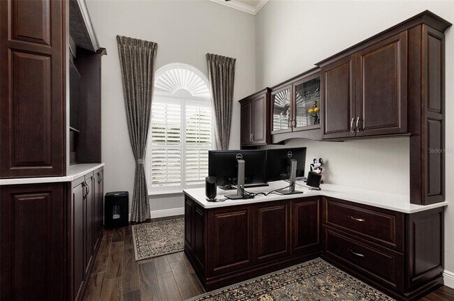 Building Photo - 10605 Midview Terrace