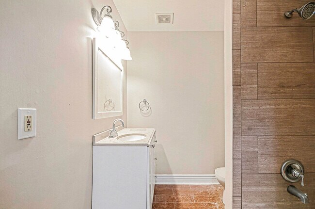 Building Photo - 30657 Hidden Pines Ln