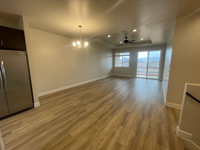 Building Photo - 2142 W 380 S