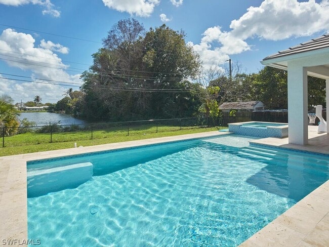 Building Photo - 1448 10th St N