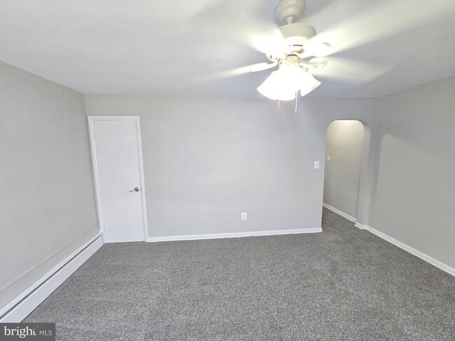 Building Photo - 5122 Plainfield Ave