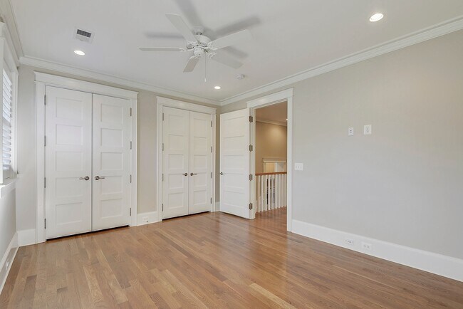 Building Photo - 5br Bethesda Home for Rent