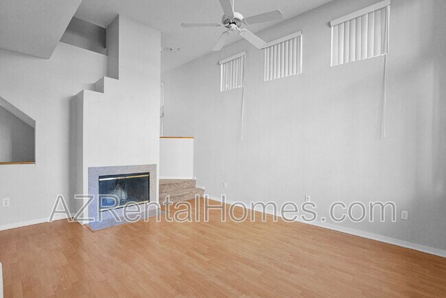 Building Photo - 3633 N 3rd Ave