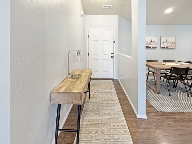 Building Photo - Furnished 3 Bed, 2 Bath Home in Southwest Boise – Stylish, Dog-Friendly, and Move-In Ready!