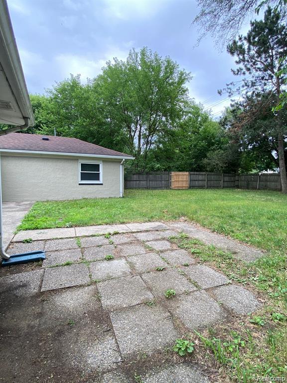 Building Photo - 3358 Poplar Ave