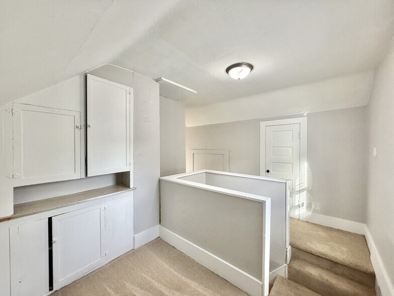 Building Photo - 1306 Copeland Ave
