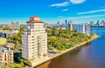 Building Photo - 1846 Margaret St