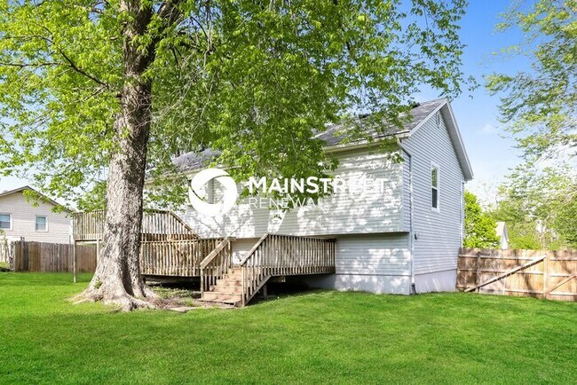 Building Photo - 3 Bedroom Pet-Friendly Home in Belton, MO with Main Street Renewal