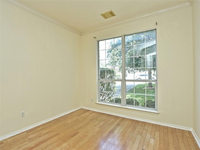 Building Photo - 9019 Mountain Mist Ln