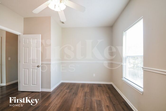 Building Photo - 17062 Black Cherry Ct
