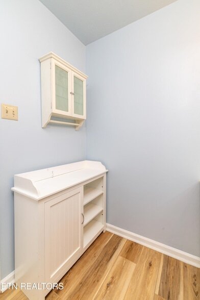 Building Photo - 136 Durwood Rd