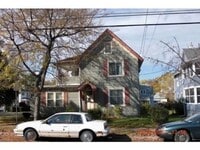 Building Photo - 123 Beethoven St