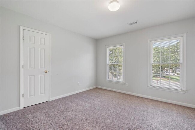 Building Photo - 7810 Brookwood Way
