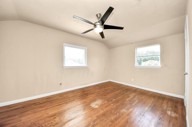 Building Photo - Charming and well-maintained home in the heart of Pasadena!