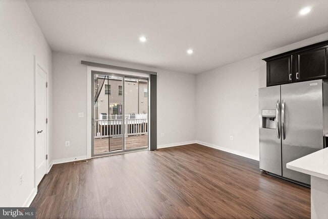 Building Photo - 1109 Madeira Terrace SE