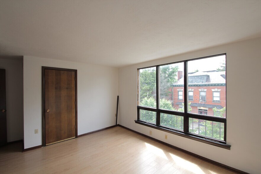 Primary Photo - 315 S Trenton Ave