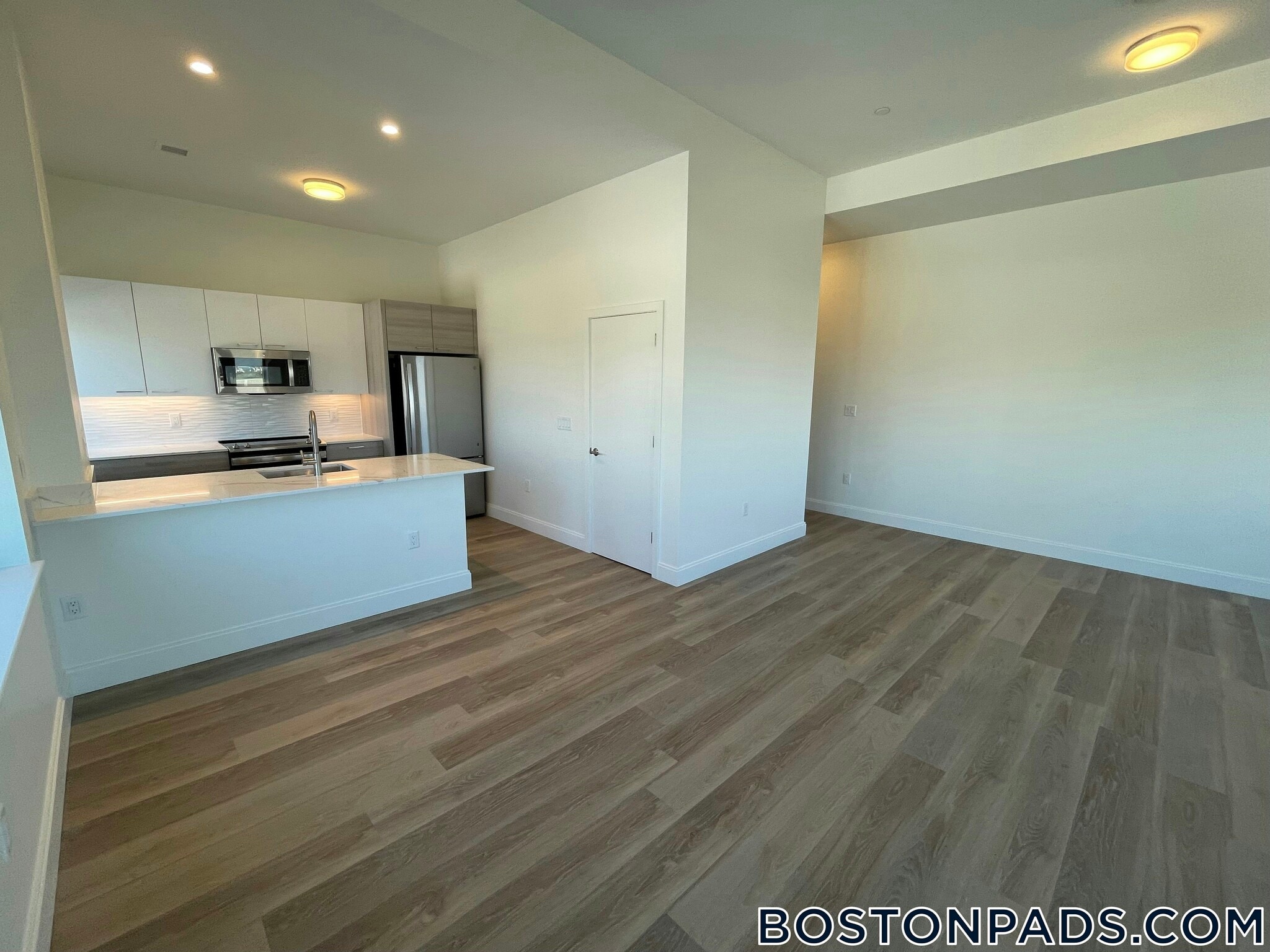 Building Photo - 1079 Commonwealth Ave