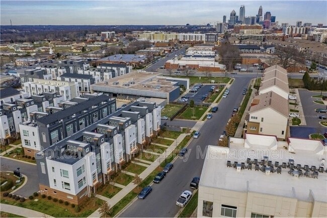 Building Photo - 118 W Poindexter Dr