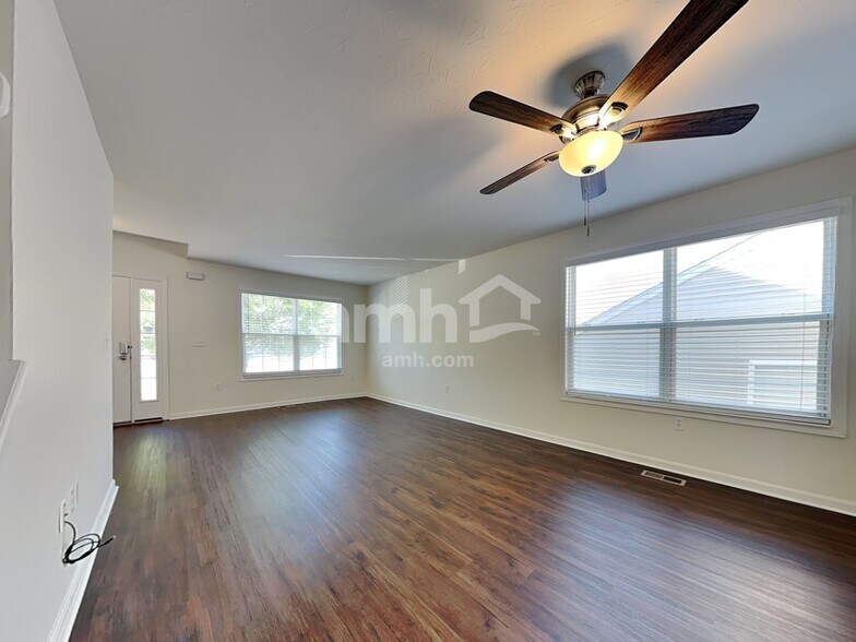 Building Photo - 54 Huntington Ave