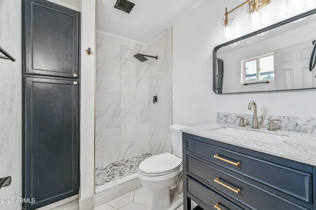 Building Photo - 3639 E Presidio Rd