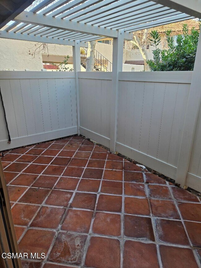 Building Photo - 1132 Landsburn Cir