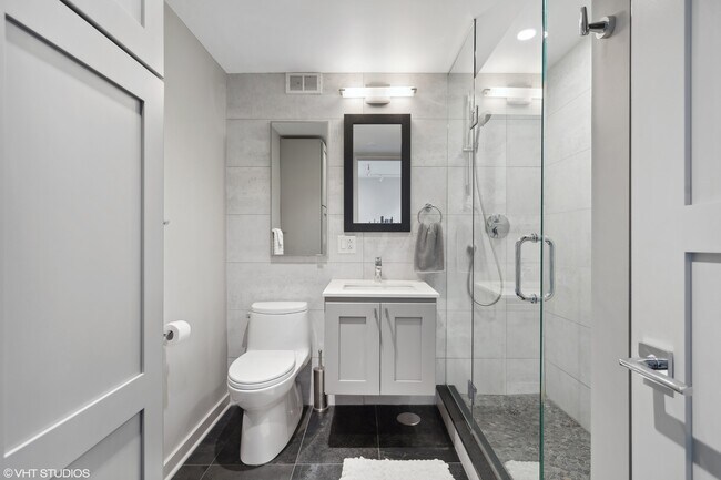 Building Photo - 535 N Michigan Ave