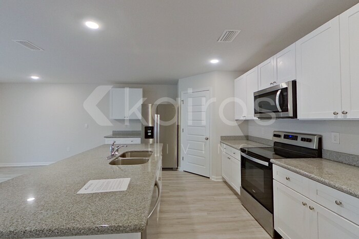 Building Photo - 417 Monarch Ln