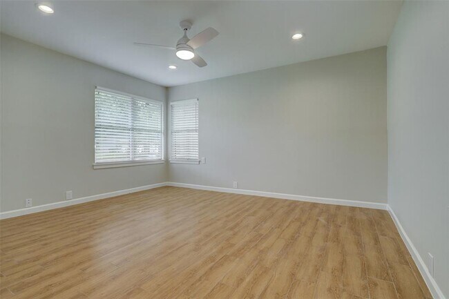 Building Photo - 2803 Conway St
